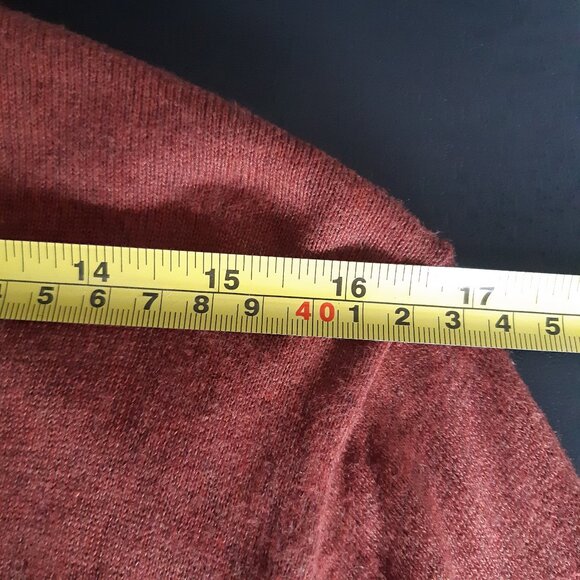 Banana Republic SZ M Luxury Blend Burnt Orange V-Neck Men's Sweater - Picture 8 of 12